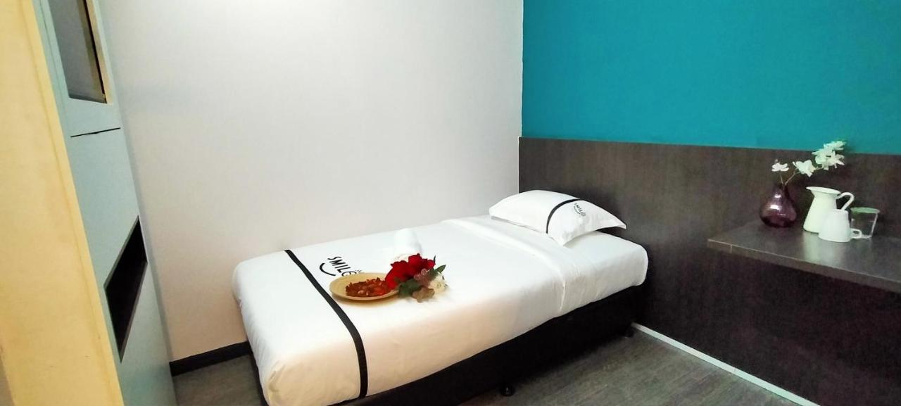 Smile Hotel Petaling Jaya Ss2 Exterior foto